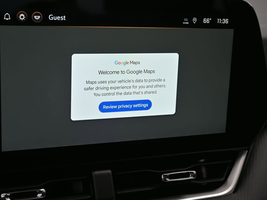 New 2026 Chevrolet Equinox LT w/ LPO, Floor Liner Package image 24