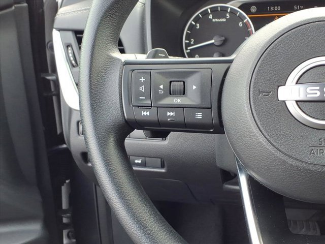 Used 2024 Nissan Rogue SV image 17