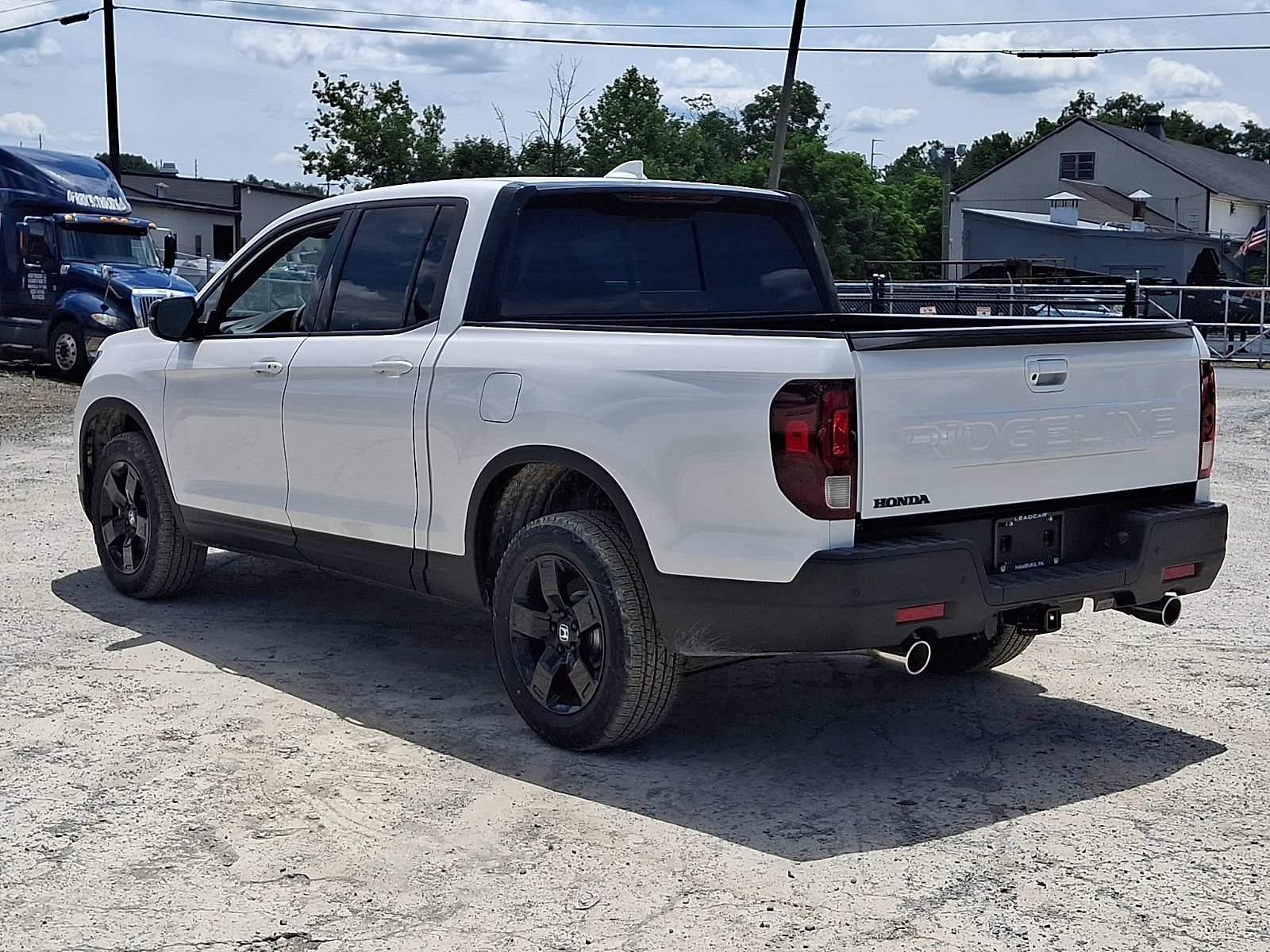New 2026 Honda Ridgeline Black Edition image 3