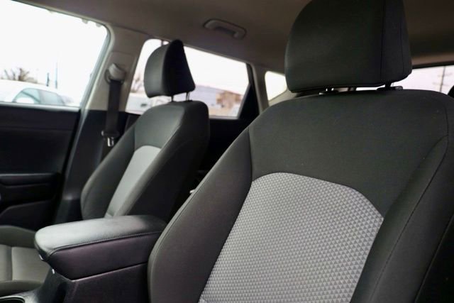 Used 2022 Kia Soul LX image 19