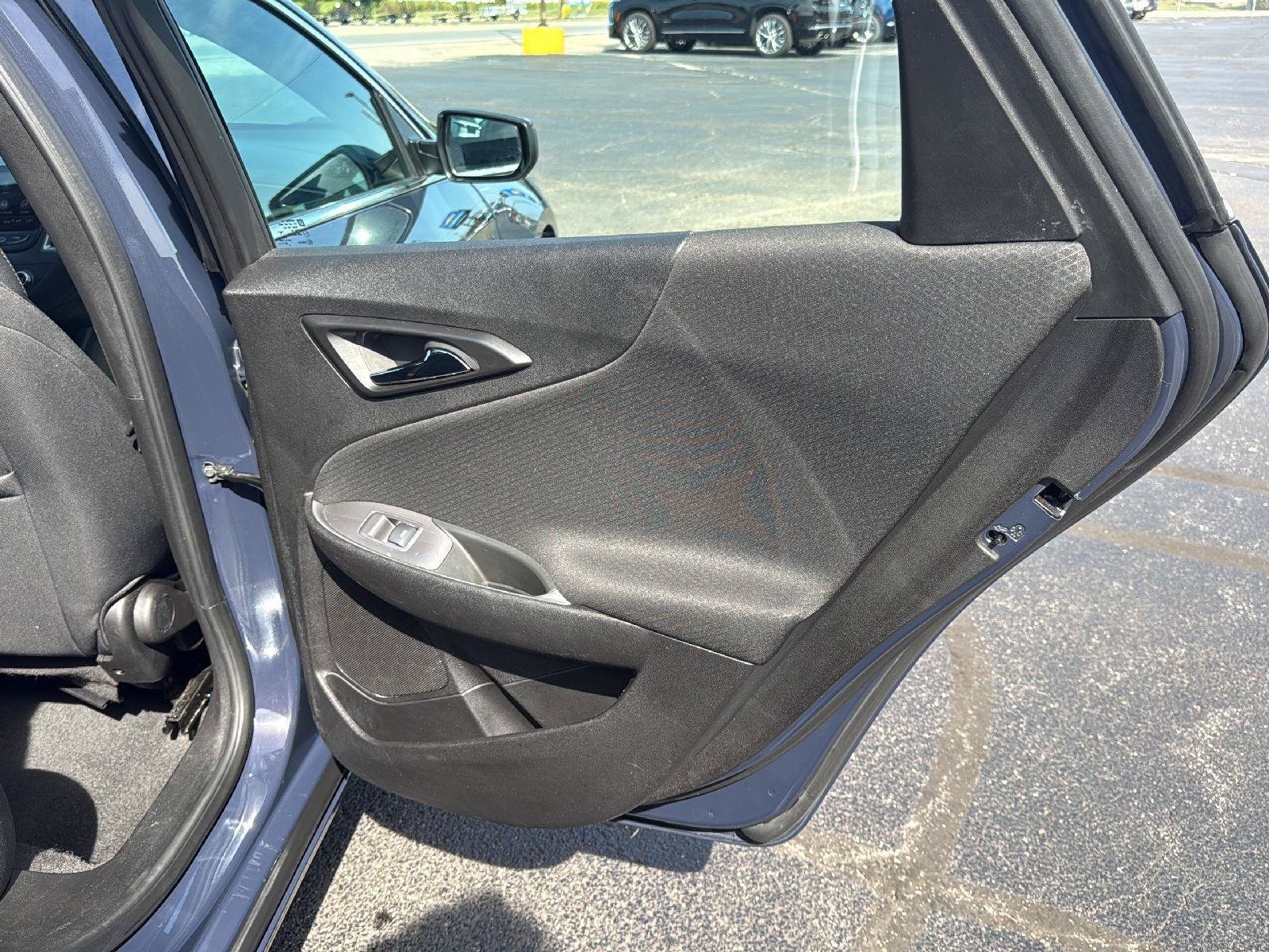 Used 2025 Chevrolet Malibu LT FWD image 22