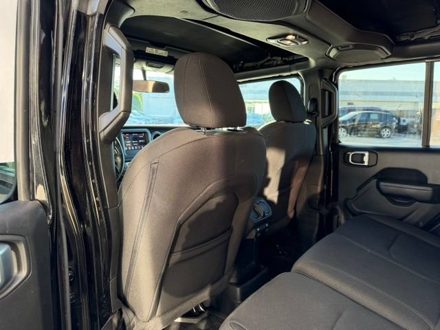 Used 2023 Jeep Wrangler Unlimited w/ Cold Weather Group AWD/4WD image 12