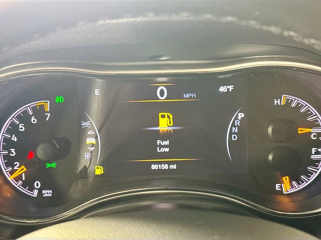 Used 2020 Jeep Grand Cherokee Altitude image 14