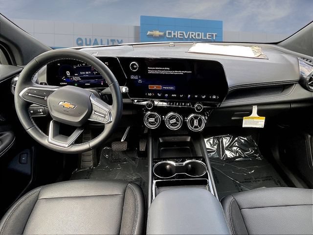 Used 2026 Chevrolet Blazer EV LT FWD image 5