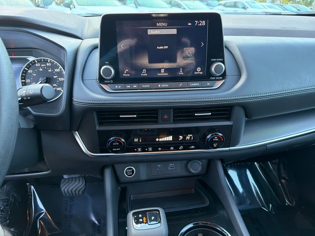 Certified 2023 Nissan Rogue SV image 26