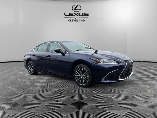 Used 2025 Lexus ES 350 w/ Premium Package image 2