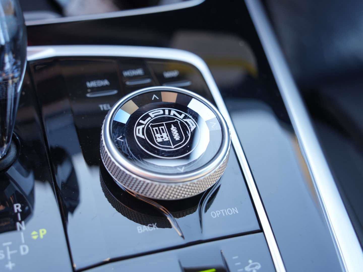 New 2026 BMW ALPINA XB7 image 23