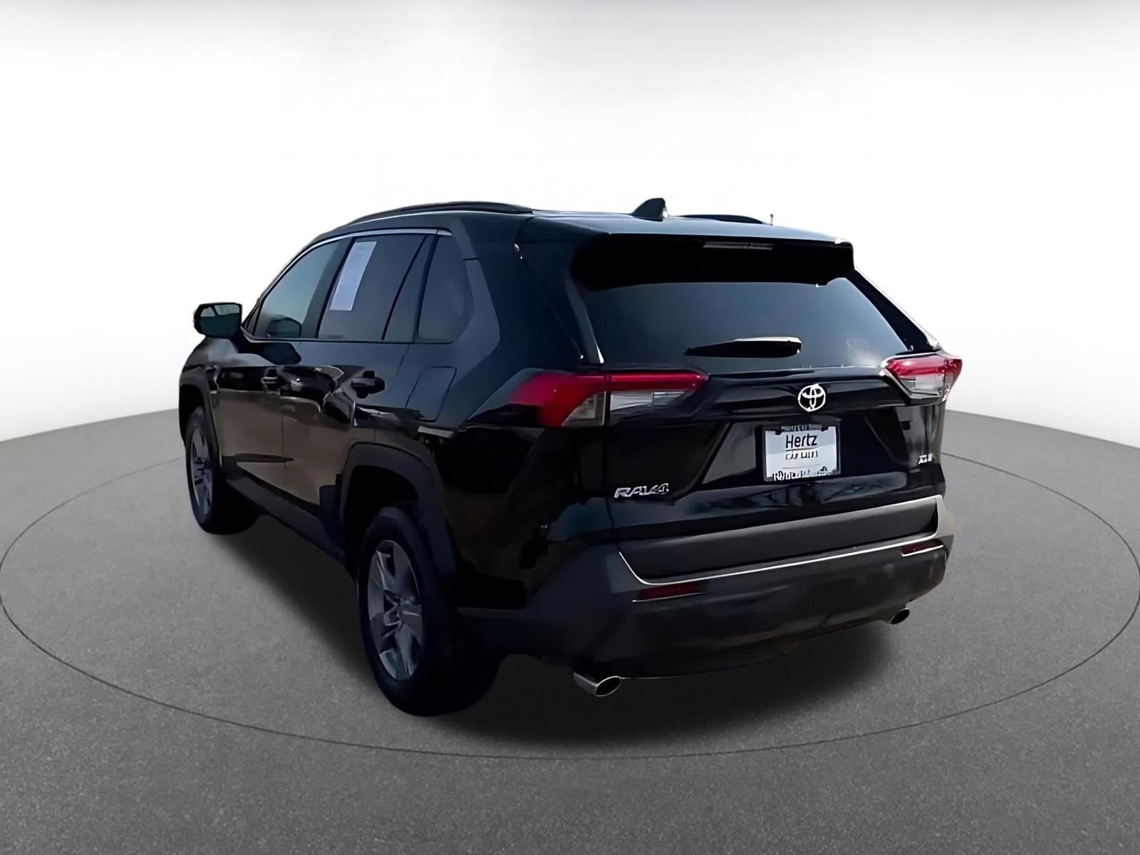 Used 2025 Toyota RAV4 XLE w/ Weather Package image 11