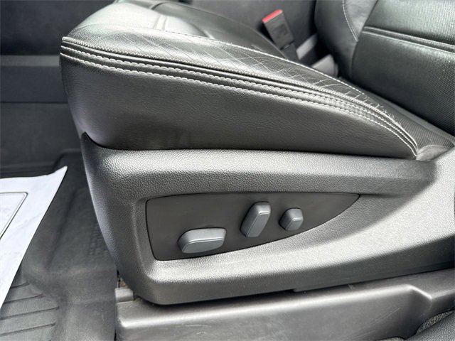 Used 2020 GMC Yukon Denali image 12