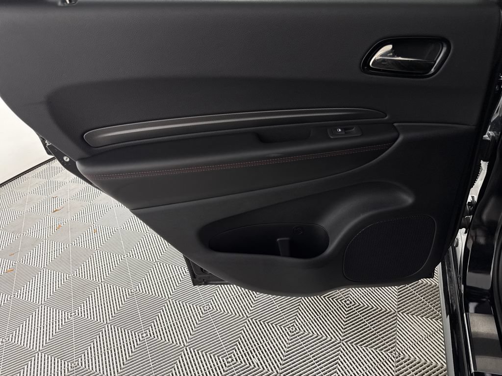 Used 2025 Dodge Durango GT w/ Blacktop Package RWD image 12