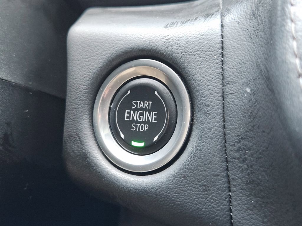 Used 2024 Chevrolet Tahoe Z71 w/ Luxury Package AWD/4WD image 21