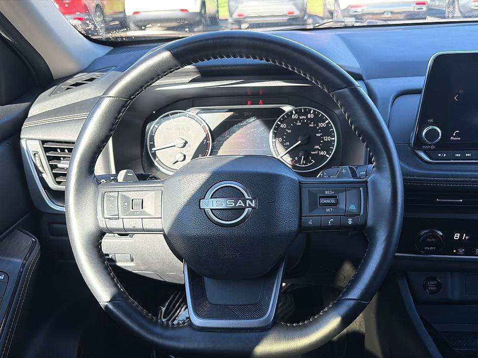 Certified 2025 Nissan Rogue SV AWD/4WD image 15