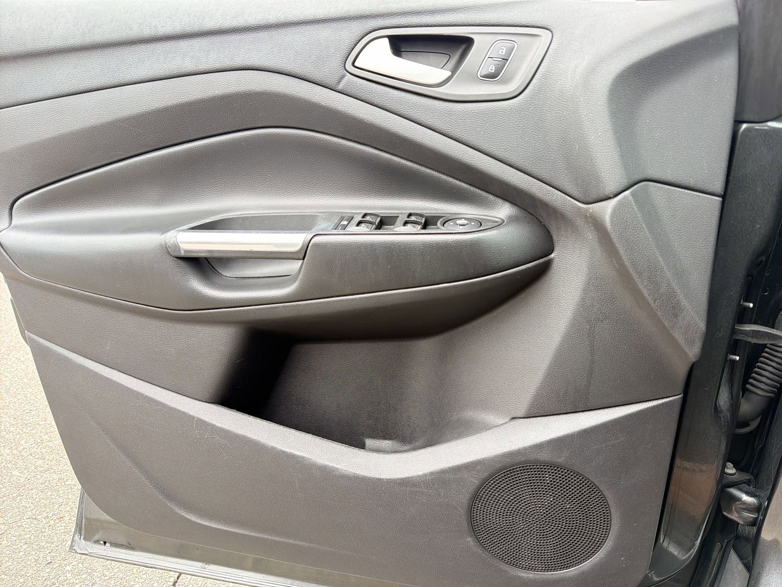 Used 2019 Ford Escape SEL AWD/4WD image 32