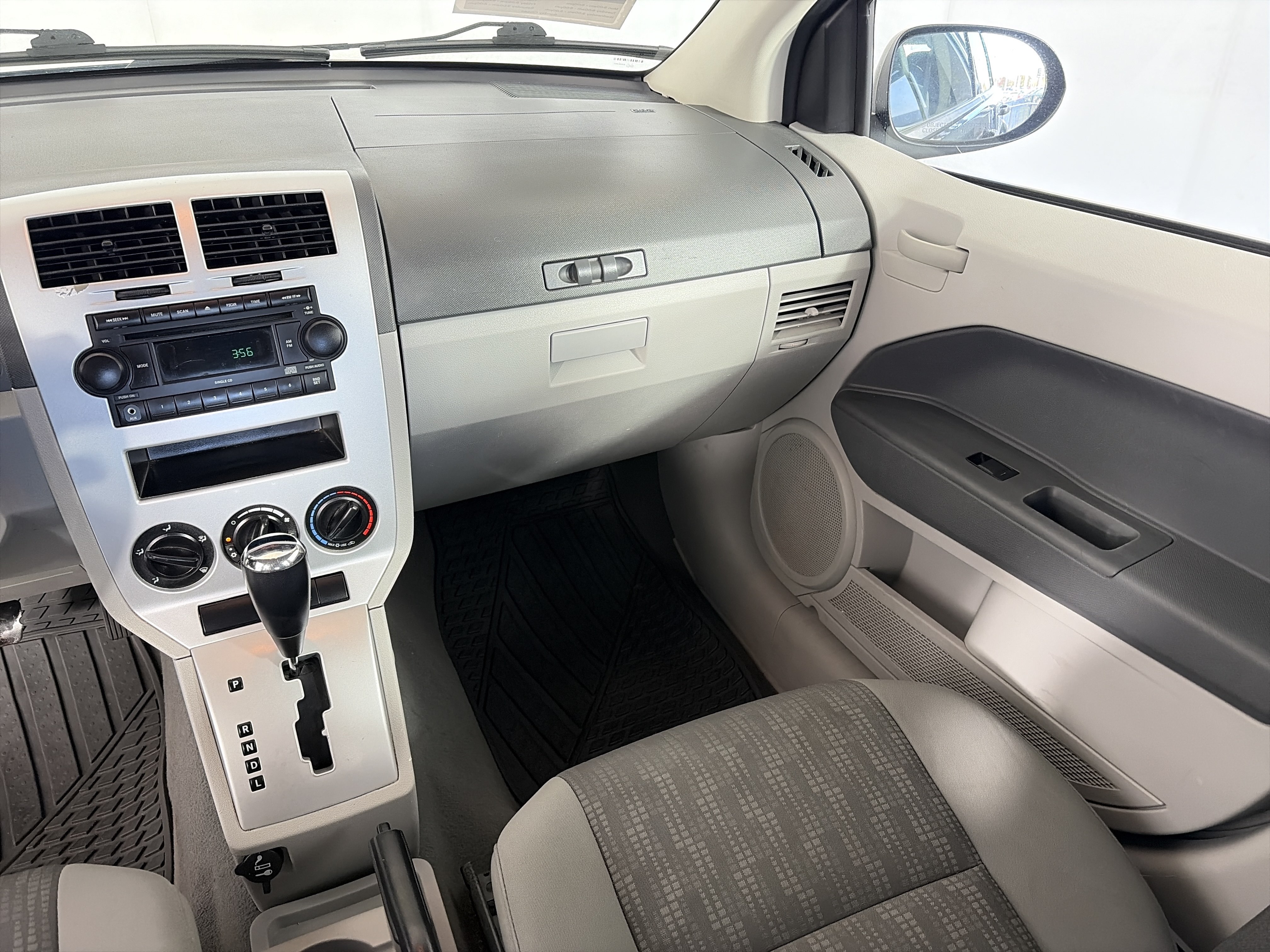 Used 2007 Dodge Caliber SXT w/ Driver Convenience Group FWD image 4