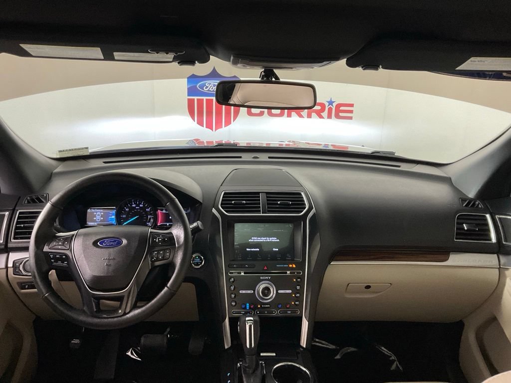 Certified 2018 Ford Explorer Limited FWD image 17