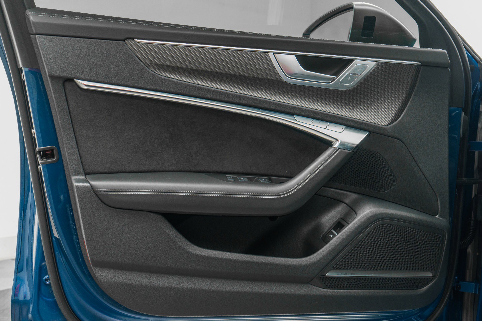 Used 2024 Audi RS 6 performance w/ Black Optic Package image 41