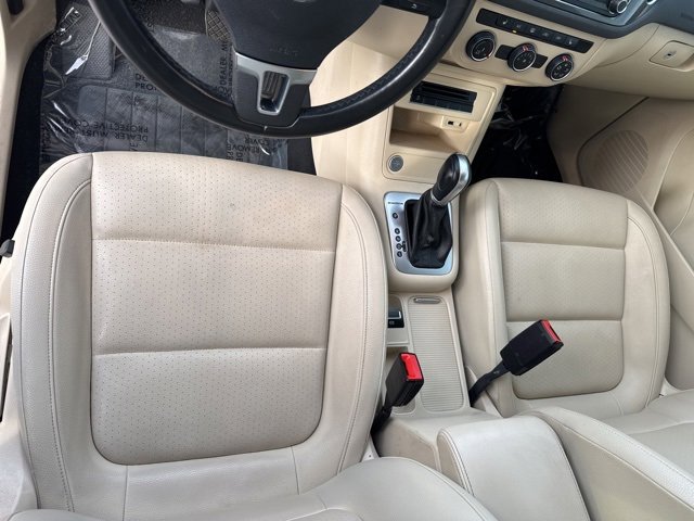 Used 2017 Volkswagen Tiguan S image 15