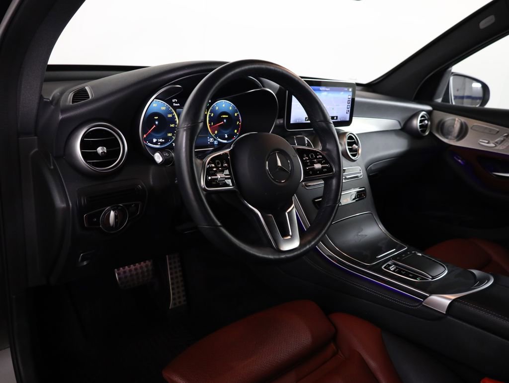 Used 2020 Mercedes-Benz GLC 300 4MATIC image 38