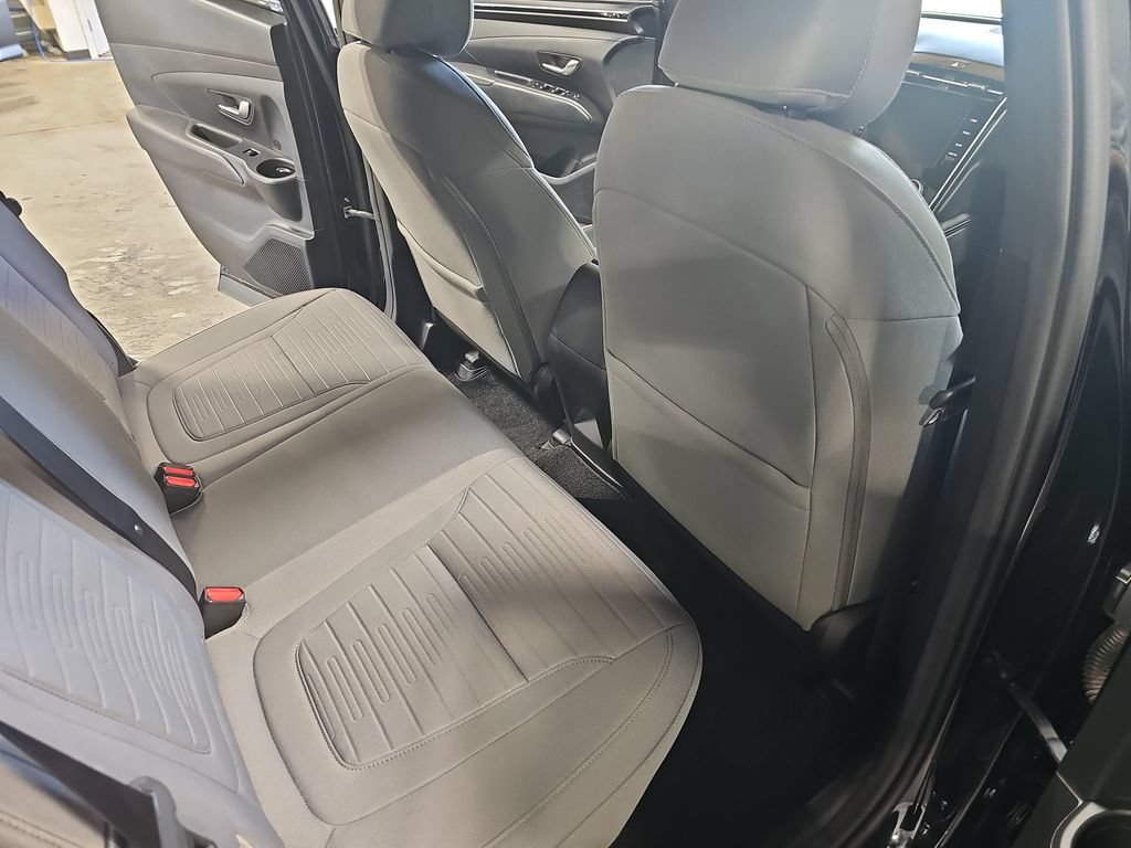 Certified 2022 Hyundai Santa Cruz SEL AWD/4WD image 11