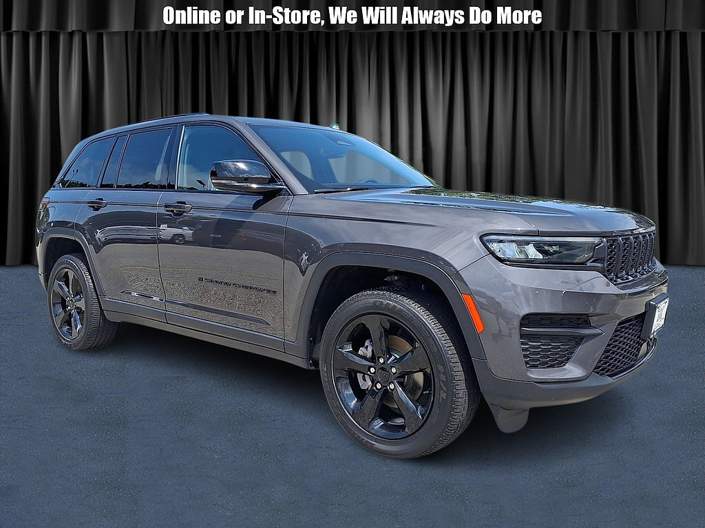 Used 2024 Jeep Grand Cherokee Altitude