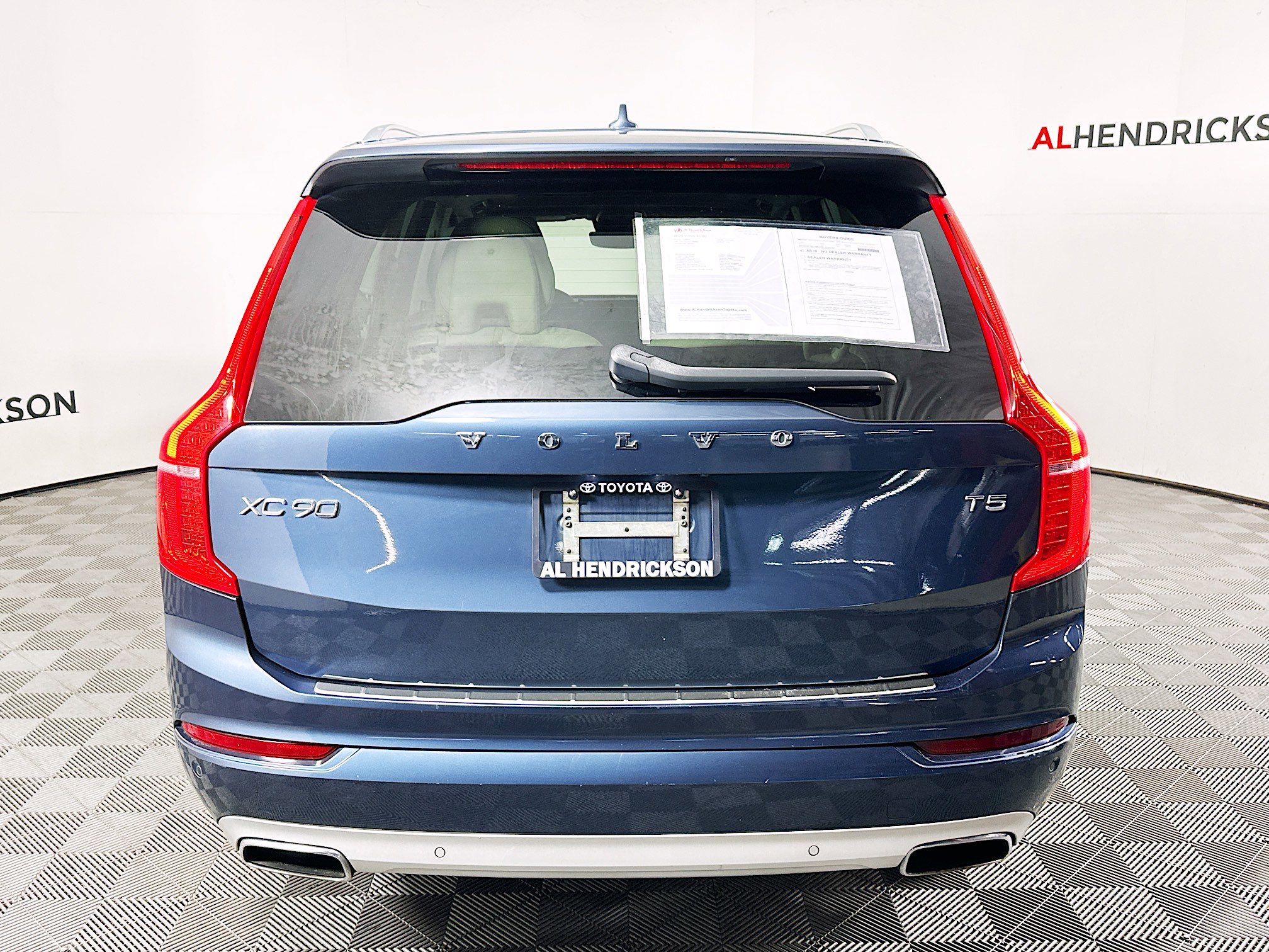 Used 2020 Volvo XC90 T5 Momentum w/ Protection Package Premier image 4