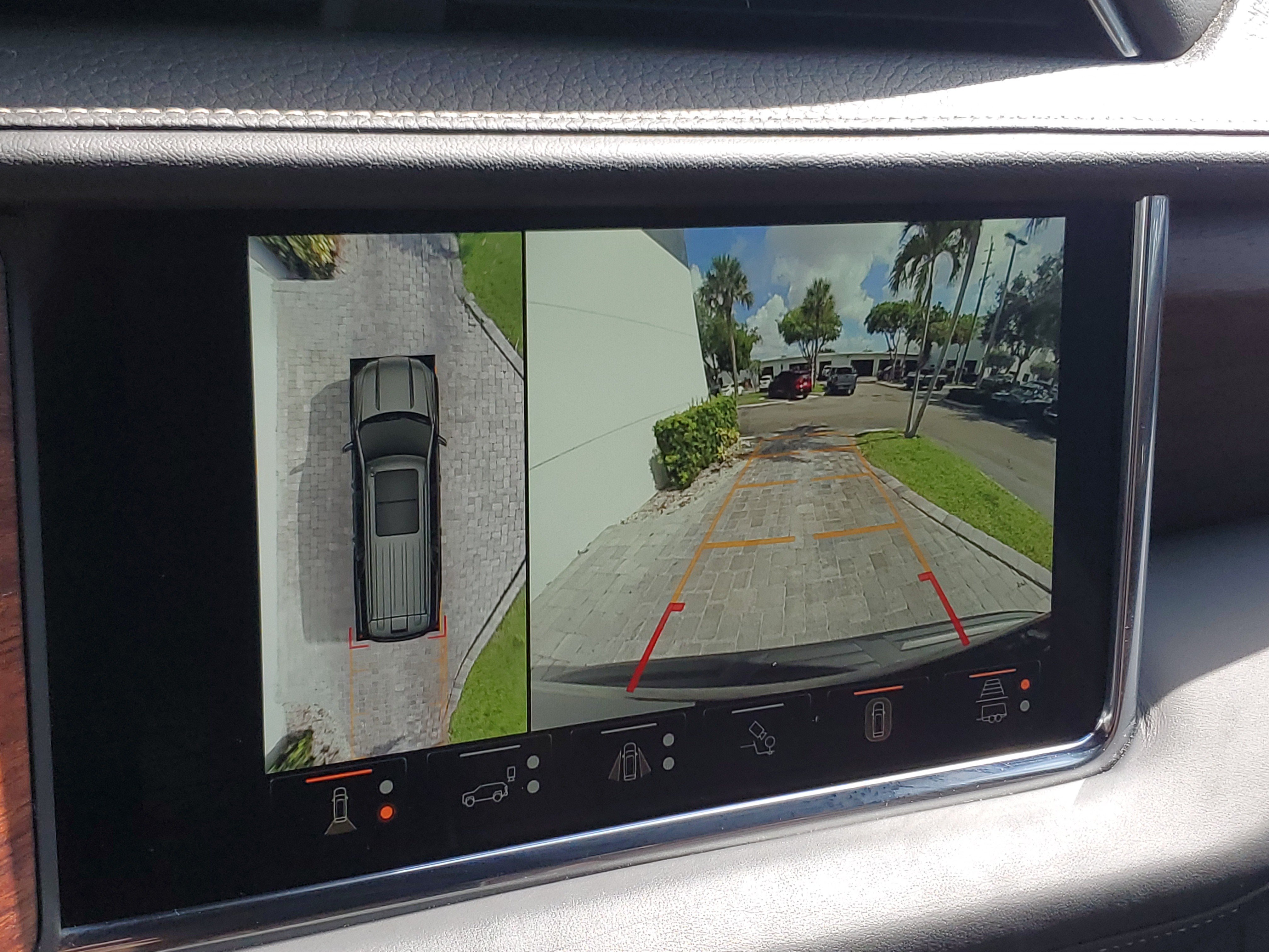 Used 2023 GMC Yukon XL Denali Ultimate w/ LPO, Floor Liner Package AWD/4WD image 31