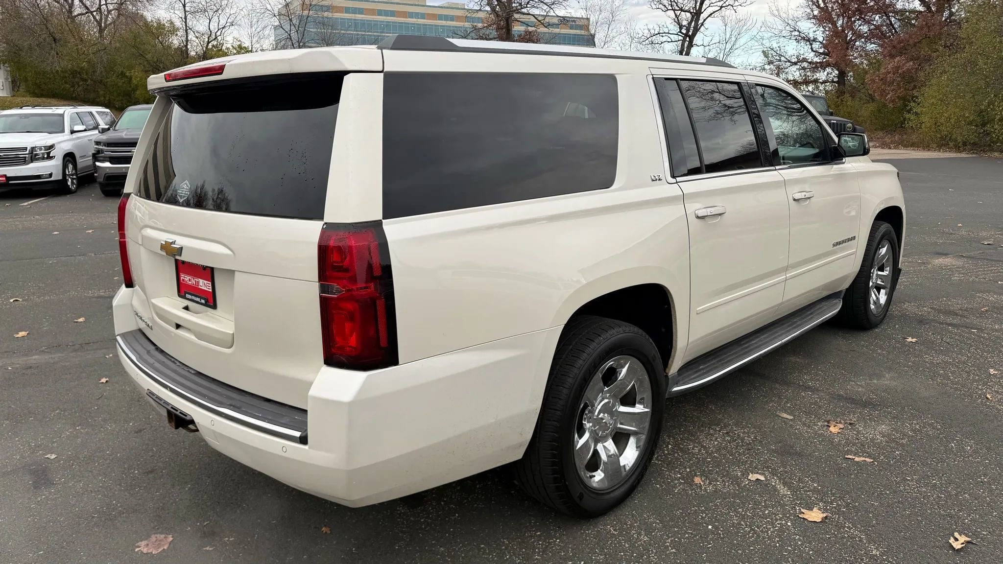 Used 2015 Chevrolet Suburban LTZ image 5