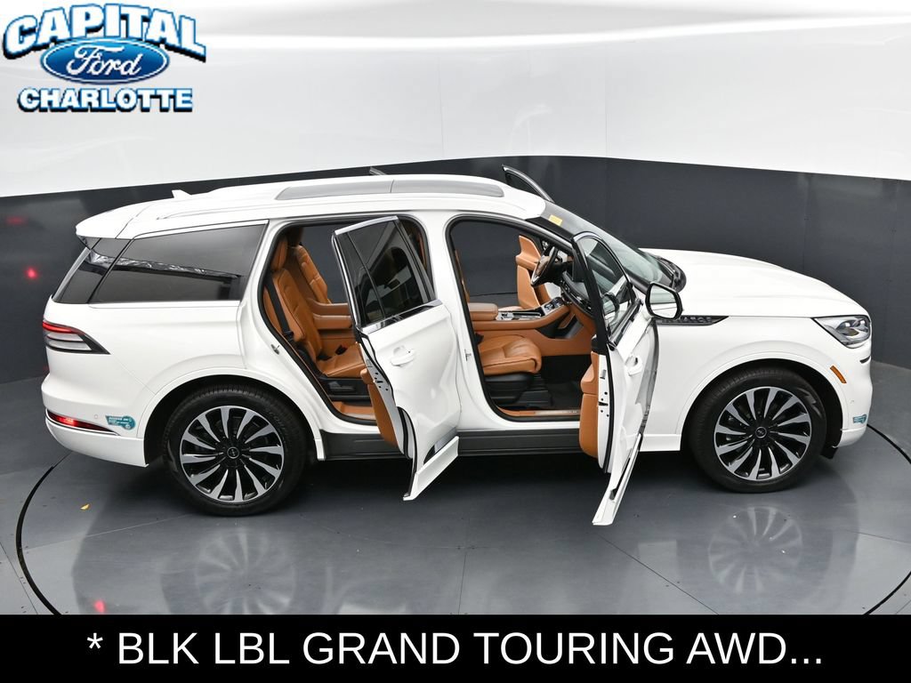 Used 2023 Lincoln Aviator Black Label Grand Touring AWD/4WD image 36