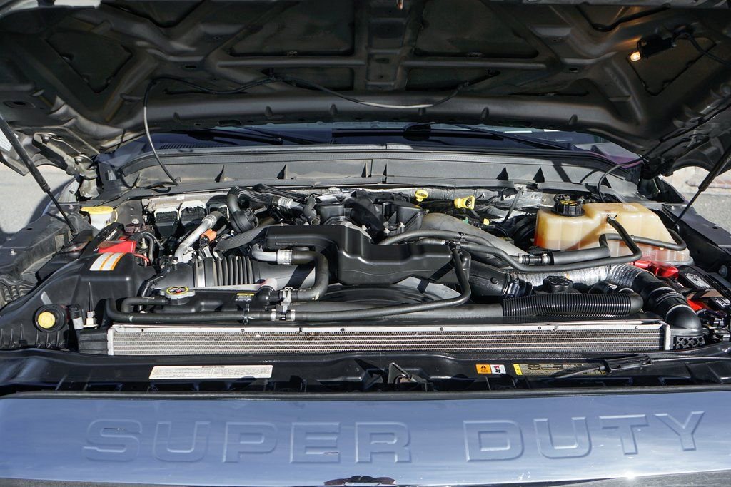 Used 2012 Ford F350 Lariat w/ Chrome Pkg image 11