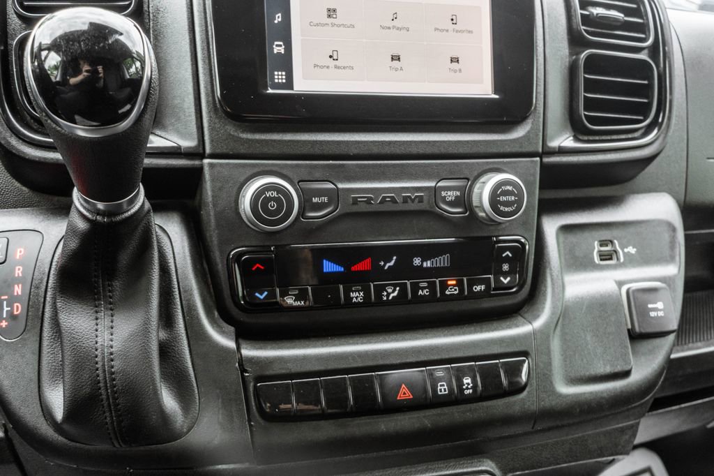 Used 2023 RAM ProMaster 2500 FWD image 16