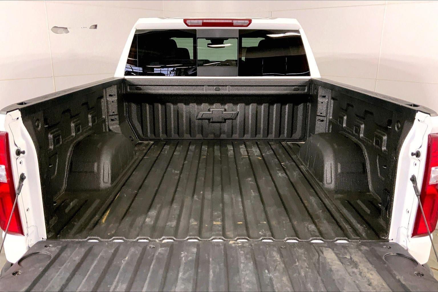 Used 2026 Chevrolet Silverado 1500 LT Trail Boss w/ LT Trail Boss Premium Package AWD/4WD image 4