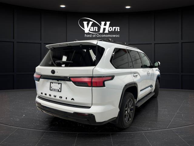 Used 2024 Toyota Sequoia Platinum AWD/4WD image 7