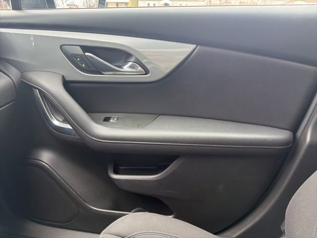 Used 2021 Chevrolet Blazer LT image 25