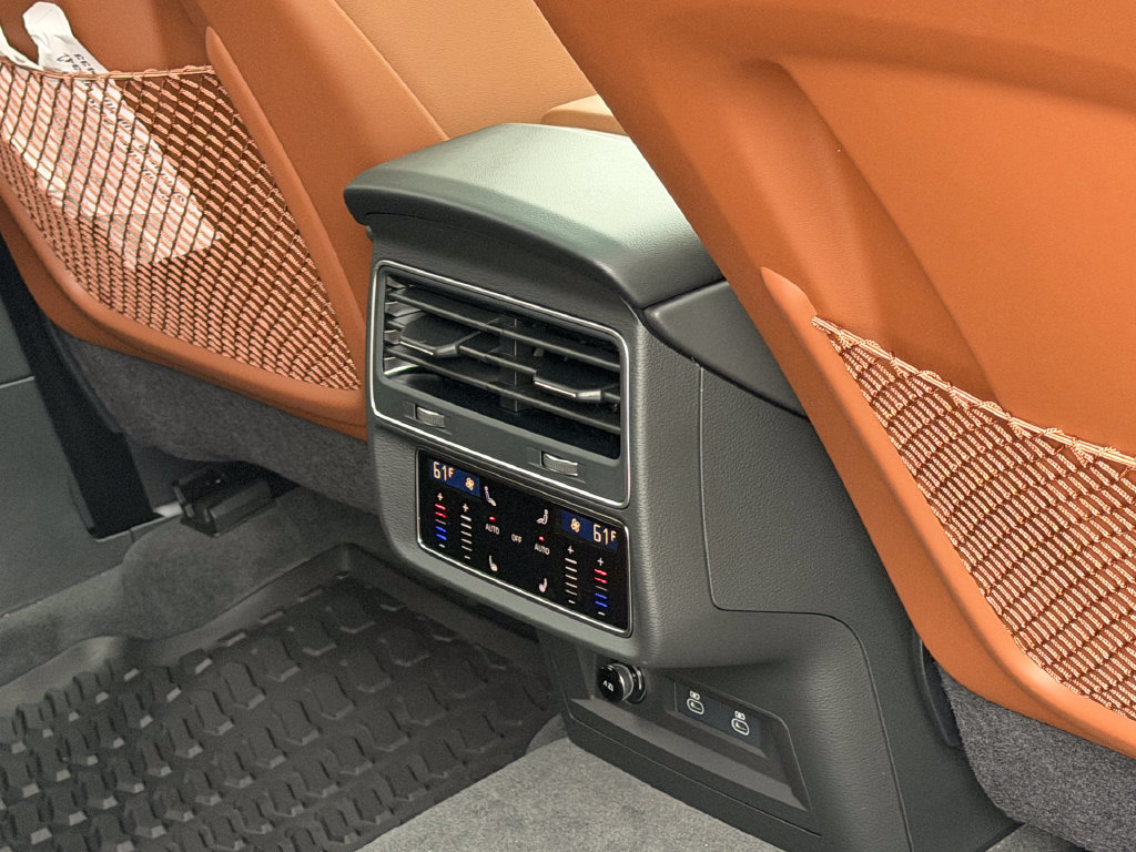 New 2027 Audi Q8 Premium Plus AWD/4WD image 12