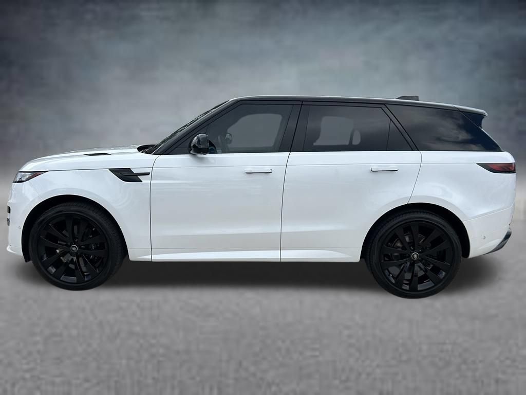 Used 2024 Land Rover Range Rover Sport Dynamic SE AWD/4WD image 3