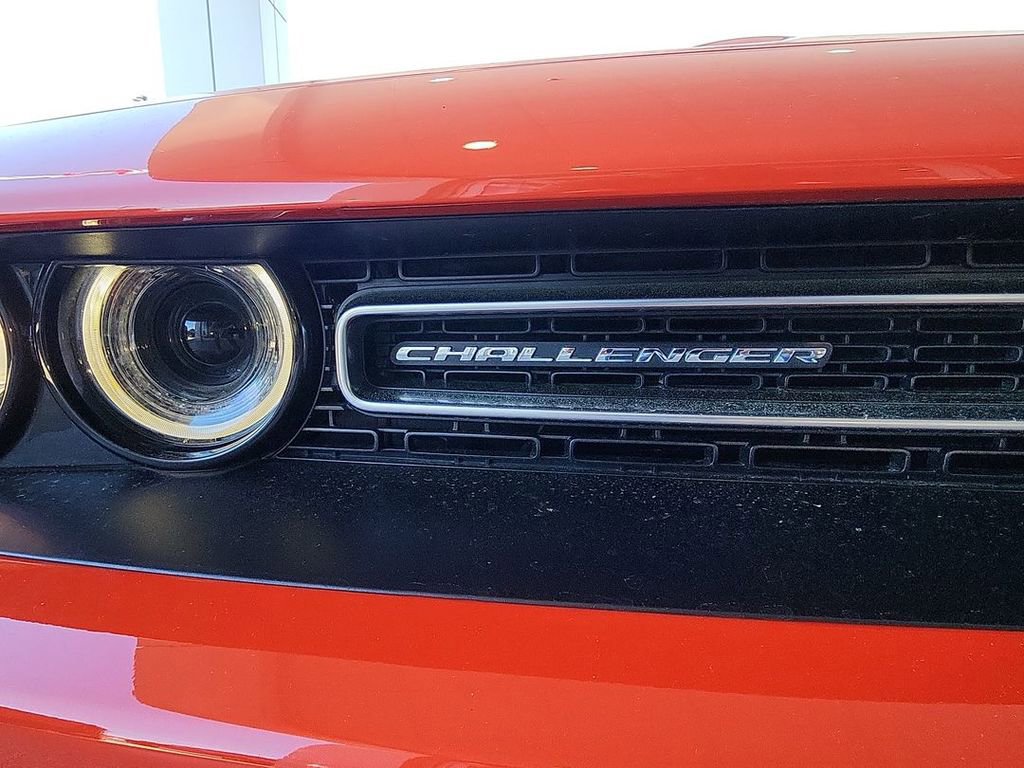 Used 2023 Dodge Challenger SXT image 28