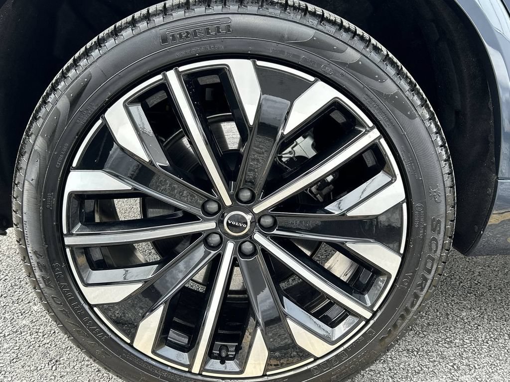 New 2026 Volvo XC90 B6 Ultra w/ Lounge Package AWD/4WD image 12