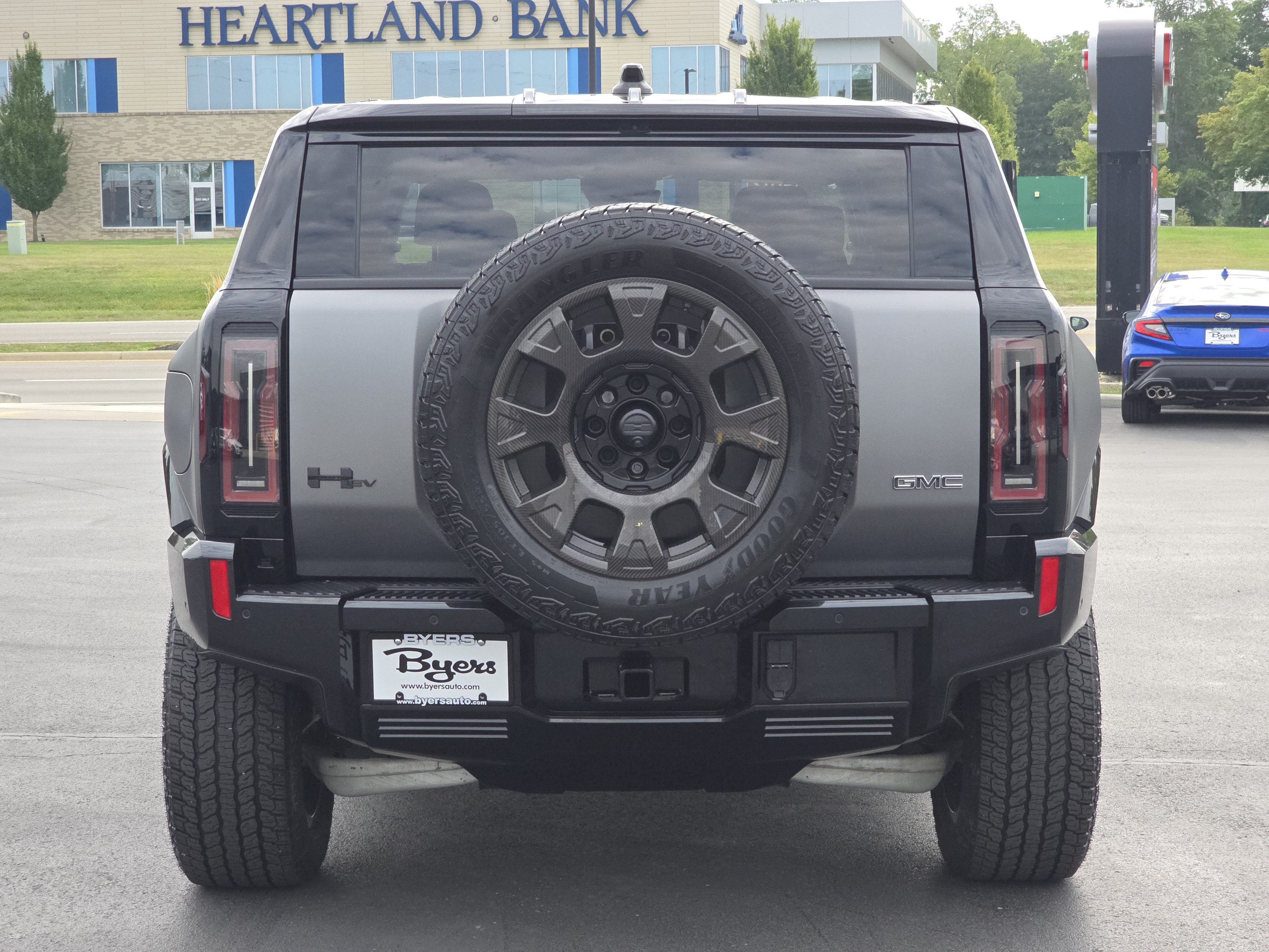 Used 2026 GMC Hummer EV 3X w/ Carbon Fiber Edition Package AWD/4WD image 6