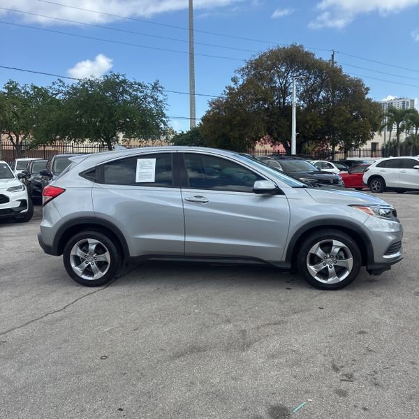 Used 2022 Honda HR-V LX image 4