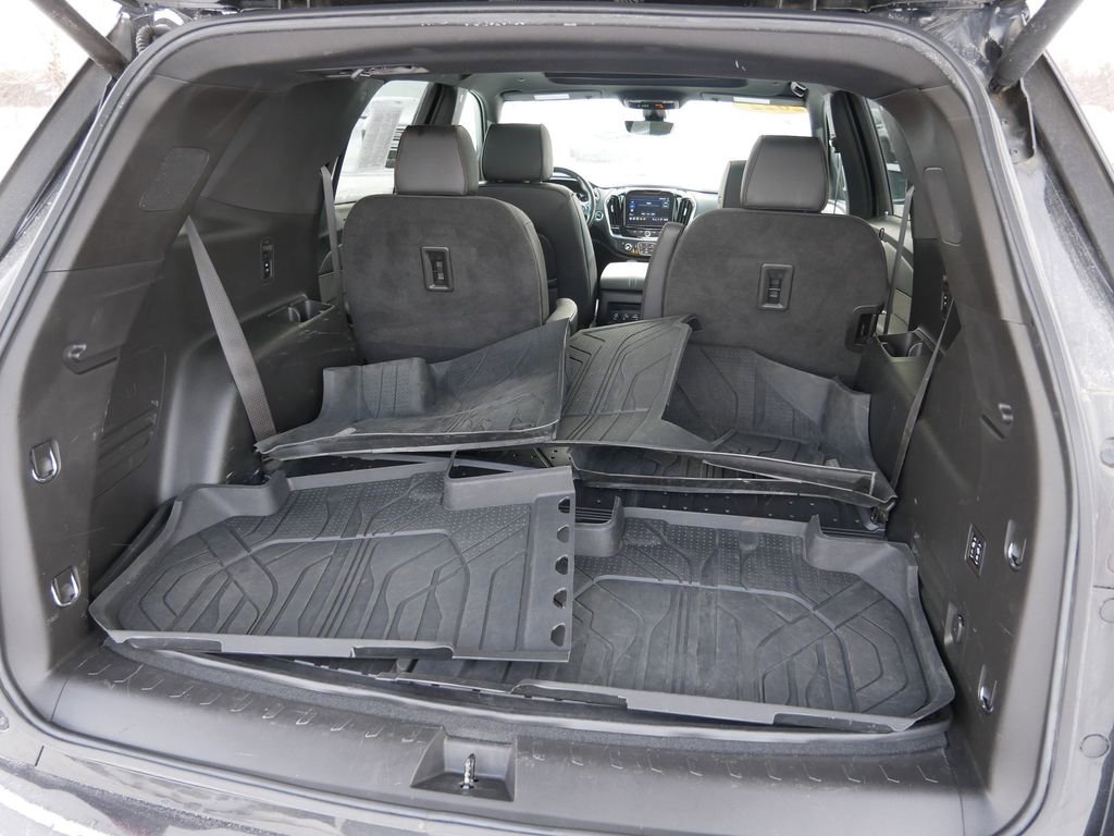 Used 2022 Chevrolet Traverse High Country image 10