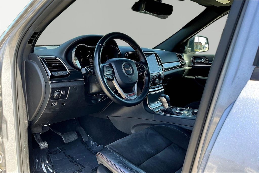 Used 2019 Jeep Grand Cherokee Trailhawk AWD/4WD image 18