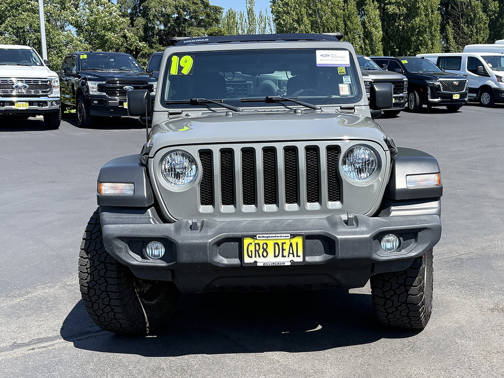 Used 2019 Jeep Wrangler Sport AWD/4WD image 3