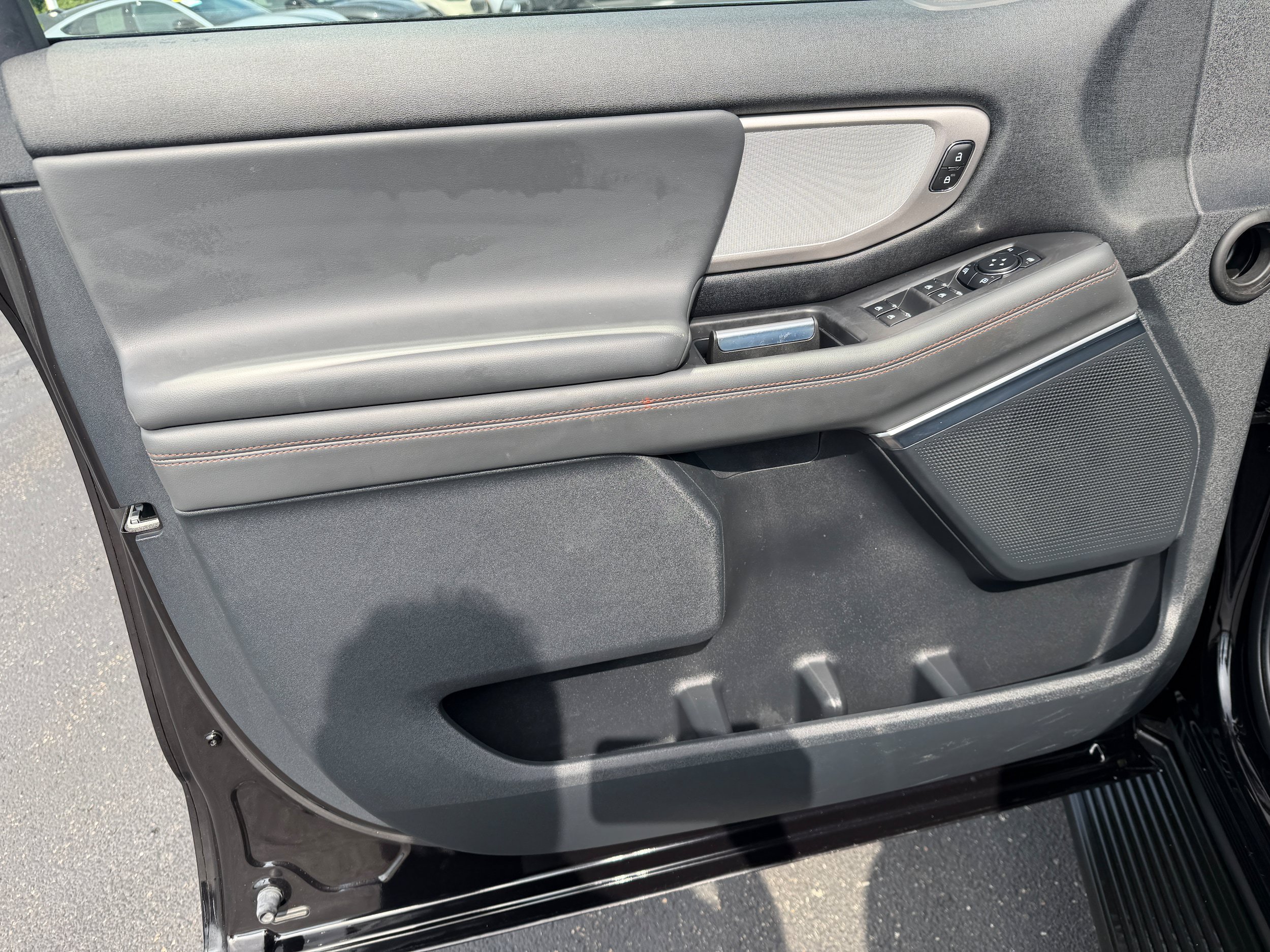 Certified 2025 Ford Expedition Active AWD/4WD image 20