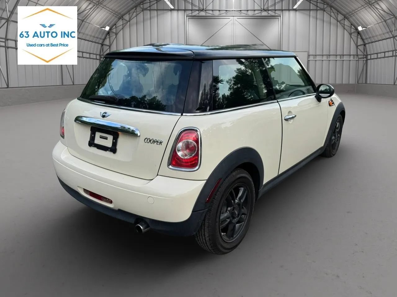Used 2012 MINI Cooper Hardtop w/ Cold Weather Pkg FWD image 5
