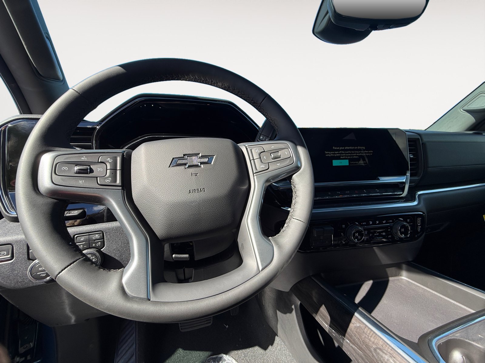 New 2026 Chevrolet Silverado 2500 LTZ w/ LTZ Plus Package AWD/4WD image 10