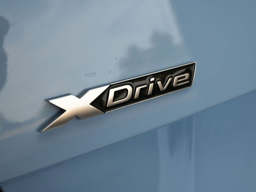 Used 2025 BMW M240i xDrive Coupe image 11