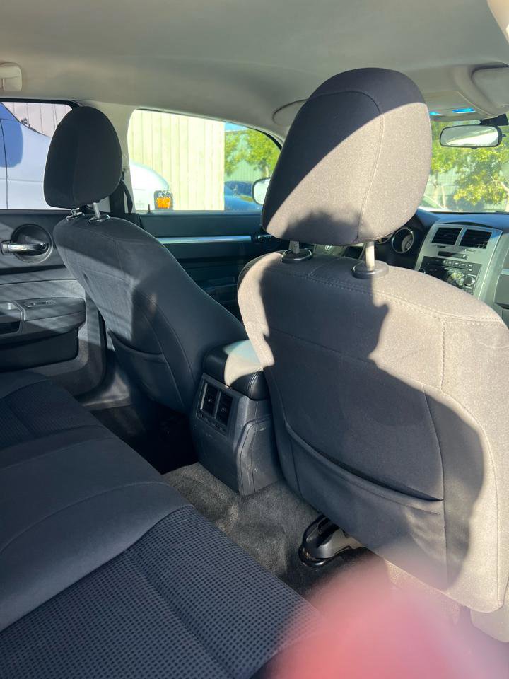 Used 2010 Dodge Charger SXT RWD image 5