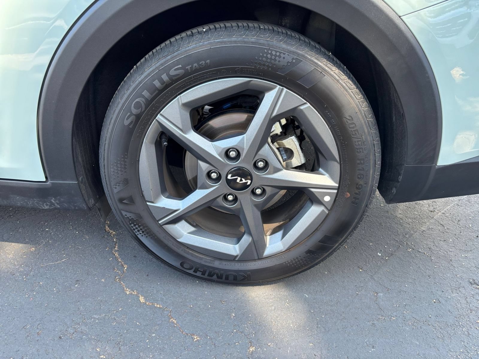 Used 2025 Kia K4 FWD image 29