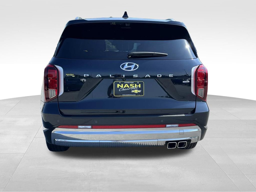 Used 2024 Hyundai Palisade Calligraphy image 4
