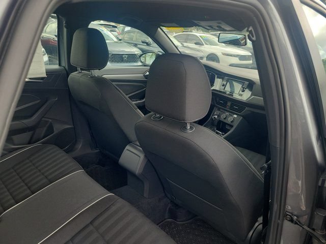 Used 2022 Volkswagen Jetta Sport FWD image 9